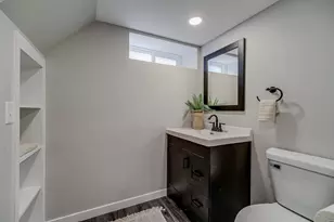 4111 Thomas Ave N, Minneapolis, MN 55412 - Photo 42