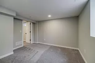 4111 Thomas Ave N, Minneapolis, MN 55412 - Photo 40