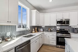 1105 Compton Ave, River Falls, WI 54022 - Photo 30