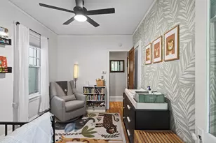 909 W 44th St, Minneapolis, MN 55409 - Photo 22