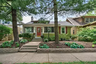 909 W 44th St, Minneapolis, MN 55409 - Photo 1