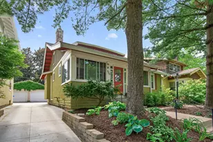 909 W 44th St, Minneapolis, MN 55409 - Photo 8