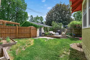 909 W 44th St, Minneapolis, MN 55409 - Photo 36