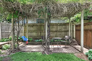 909 W 44th St, Minneapolis, MN 55409 - Photo 38