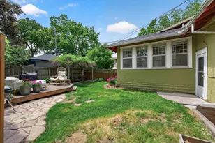 909 W 44th St, Minneapolis, MN 55409 - Photo 34