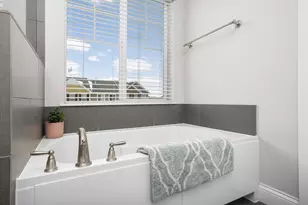 8406 Jonquil Ln N, Maple Grove, MN 55369 - Photo 12