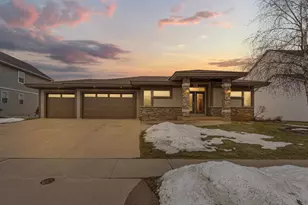 255 Foothills Ln SE, Rochester, MN 55904 - Photo 2