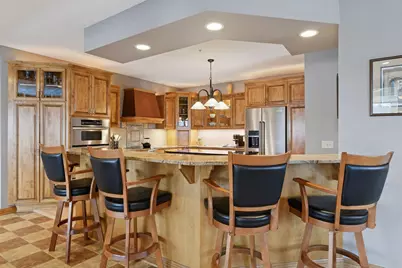 101 Willoughby Way E, Minnetonka, MN 55305 - Photo 14