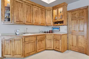 101 Willoughby Way E, Minnetonka, MN 55305 - Photo 36