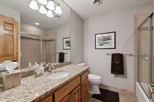 101 Willoughby Way E, Minnetonka, MN 55305 - Photo 40