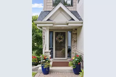 101 Willoughby Way E, Minnetonka, MN 55305 - Photo 2