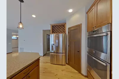 1133 Rosemary Lane, Chaska, MN 55318 - Photo 4