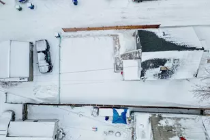 114 E 17th St, Hibbing, MN 55746 - Photo 38