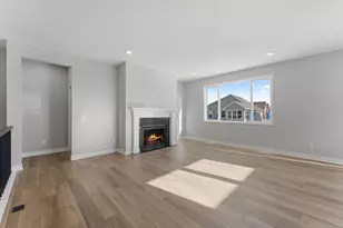 2173 Ridgepointe Dr, Hastings, MN 55033 - Photo 2