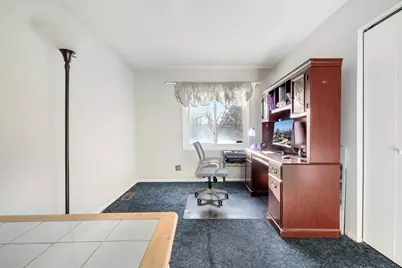 10460 Buckingham Drive, Eden Prairie, MN 55347 - Photo 6