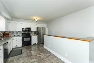 2408 16th Ave NW, Rochester, MN 55901 - Photo 18