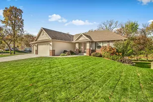 3615 Southridge Ct, Saint Cloud, MN 56301 - Photo 2