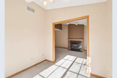 9959 Tamarack Cove, Woodbury, MN 55125 - Photo 8