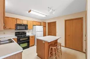 9959 Tamarack Cove, Woodbury, MN 55125 - Photo 14