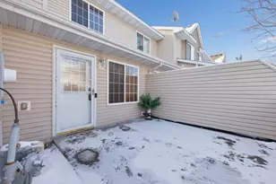 10739 Unity Ln N, Brooklyn Park, MN 55443 - Photo 2