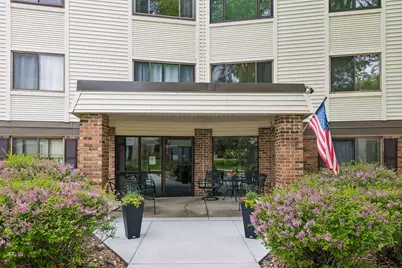 10600 43rd Avenue N #201, Plymouth, MN 55442 - Photo 2