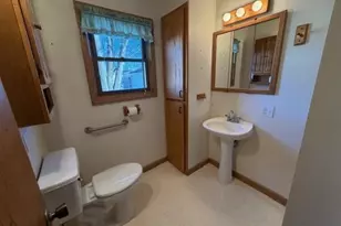 611 S Swift Ave, Litchfield, MN 55355 - Photo 2