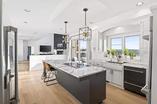 7041 Kenmare Dr, Bloomington, MN 55438 - Photo 30