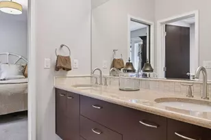 15 Queensland Ln N, Plymouth, MN 55447 - Photo 20