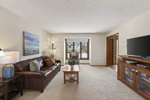 3625 Rosewood Ln N, Plymouth, MN 55441 - Photo 4