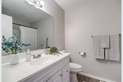 4275 Centerville Road, Vadnais Heights, MN 55127 - Photo 22