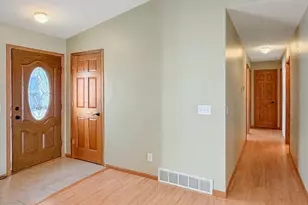 509 Summer Ln, Lakefield, MN 56150 - Photo 6