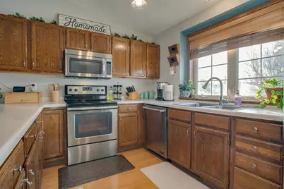 2825 35 1/2 Avenue S, Fargo, ND 58104 - Photo 18