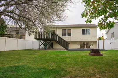 2825 35 1/2 Avenue S, Fargo, ND 58104 - Photo 44