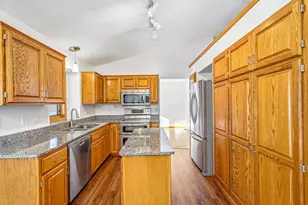 486 Hawthorn Rd, Lino Lakes, MN 55014 - Photo 12