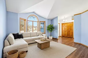 486 Hawthorn Rd, Lino Lakes, MN 55014 - Photo 6