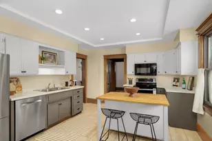 440 Hamline Ave S, Saint Paul, MN 55105 - Photo 2