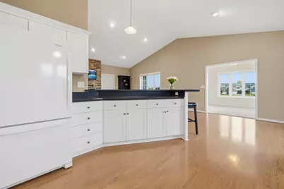 302 Ashley Court, Alexandria, MN 56308 - Photo 6