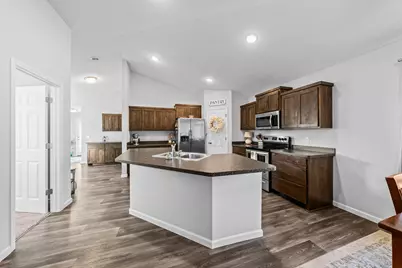 39781 Fawn Avenue, North Branch, MN 55056 - Photo 6