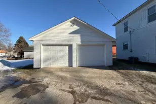 135 E Snelling Ave, Appleton, MN 56208 - Photo 4