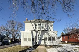 135 E Snelling Ave, Appleton, MN 56208 - Photo 2