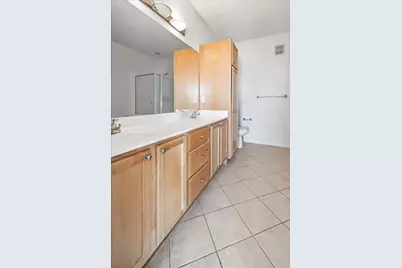 325 W River Parkway #104, Minneapolis, MN 55401 - Photo 20