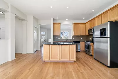 325 W River Parkway #104, Minneapolis, MN 55401 - Photo 8