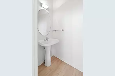 325 W River Parkway #104, Minneapolis, MN 55401 - Photo 14