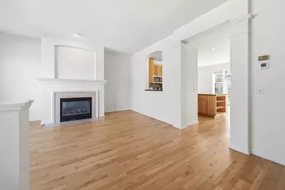 325 W River Parkway #104, Minneapolis, MN 55401 - Photo 2