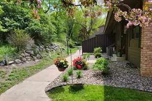 165 Birnamwood Dr, Burnsville, MN 55337 - Photo 32