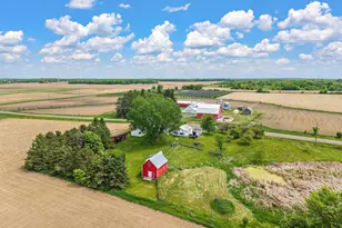 37320 Oriole Ave, Lindstrom, MN 55045 - Photo 2