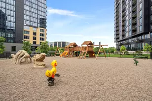 1240 S 2nd St, Minneapolis, MN 55415 - Photo 46