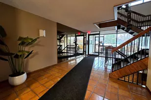 2455 Londin Ln E, Maplewood, MN 55119 - Photo 28