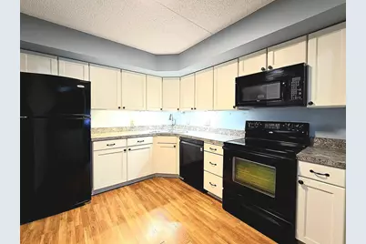 2455 Londin Lane E #117, Maplewood, MN 55119 - Photo 4