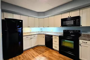 2455 Londin Ln E, Maplewood, MN 55119 - Photo 1